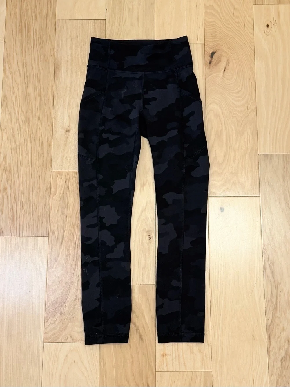 Lululemon Women’s Invigorate High-Rise Crop Tights 23"_2
